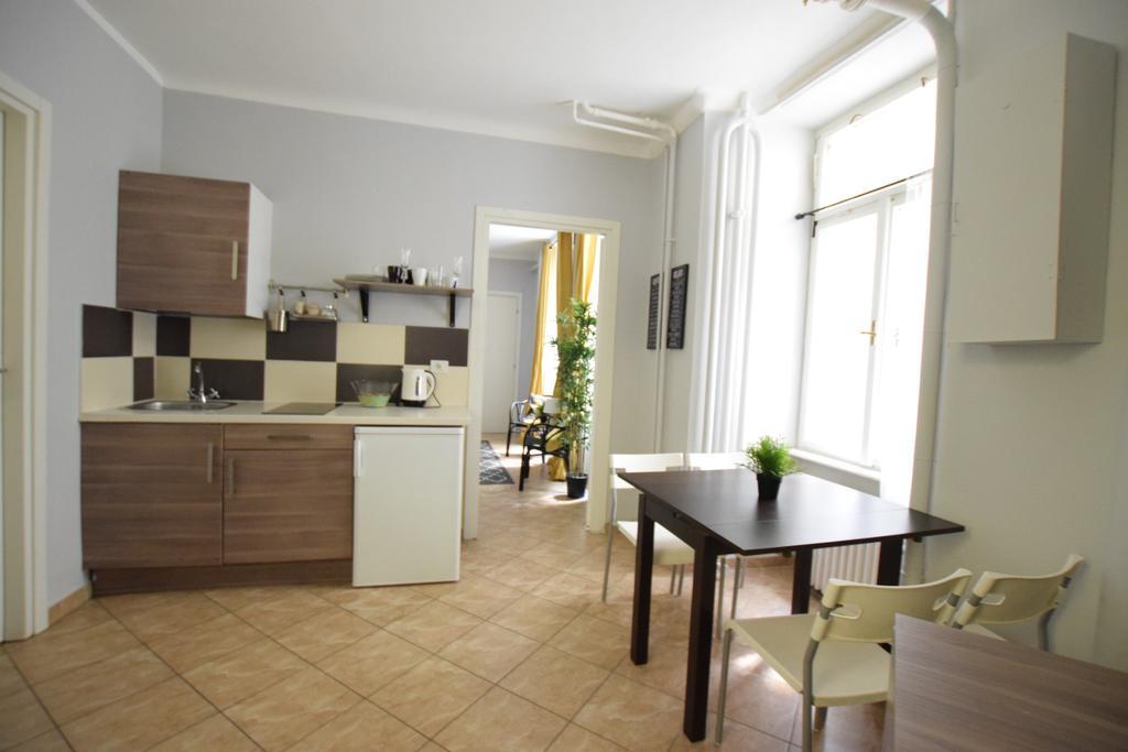 Budget Apartment By Hi5 - Revai Koz Budapest Luaran gambar