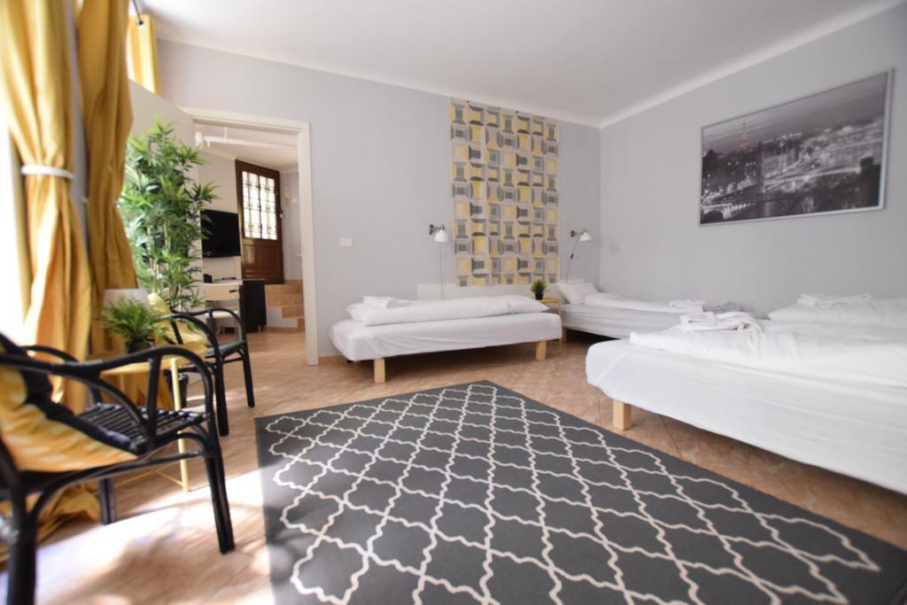 Budget Apartment By Hi5 - Revai Koz Budapest Luaran gambar