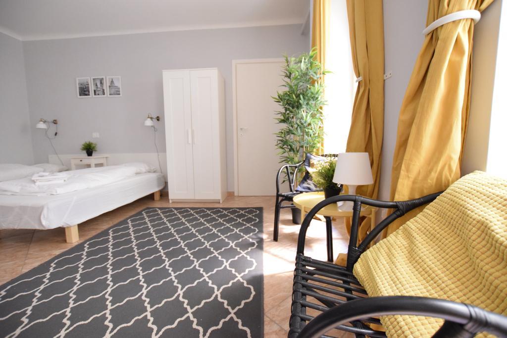 Budget Apartment By Hi5 - Revai Koz Budapest Luaran gambar